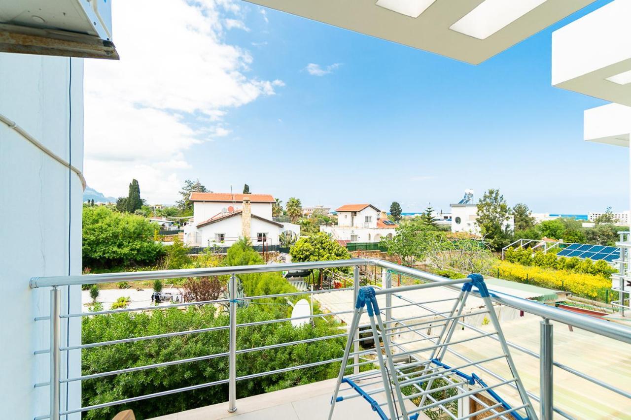 Luxury Two-Bedroom Apartment In Amazing Place Lukomorye C4 Karavász Kültér fotó